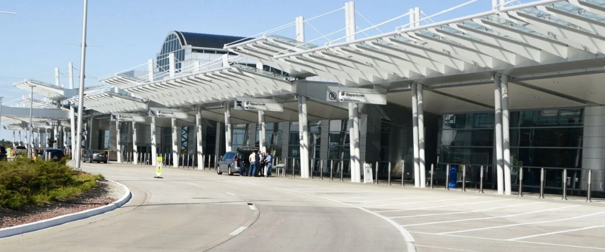 Air Wisconsin Airline DAY Terminal