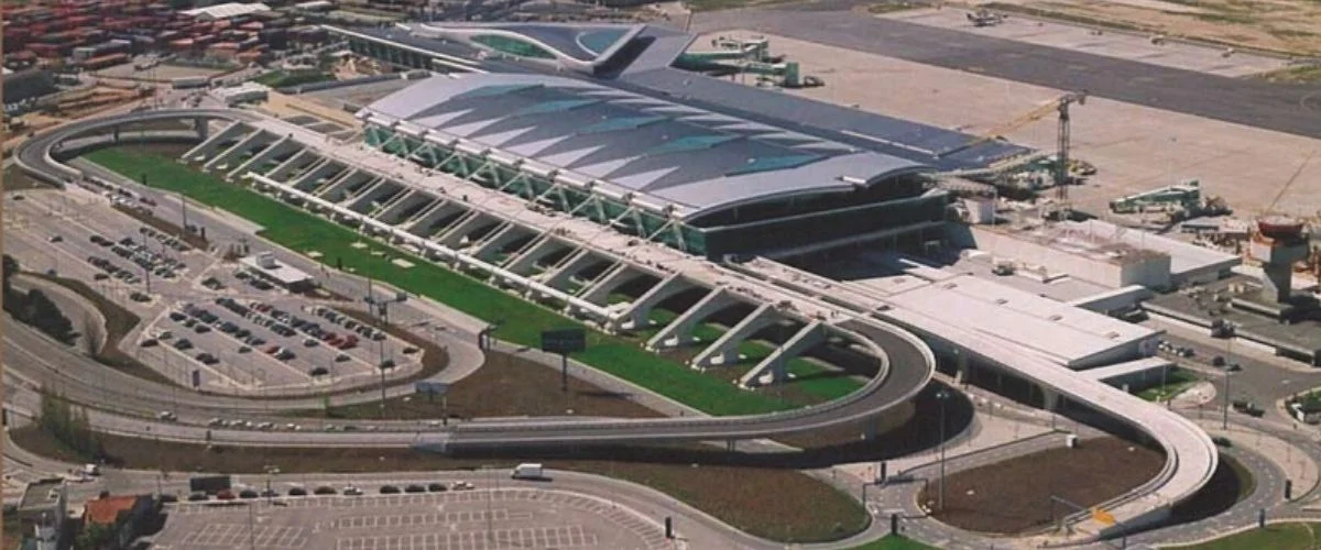 Aeromexico Airlines OPO Terminal – Francisco Sá Carneiro Airport