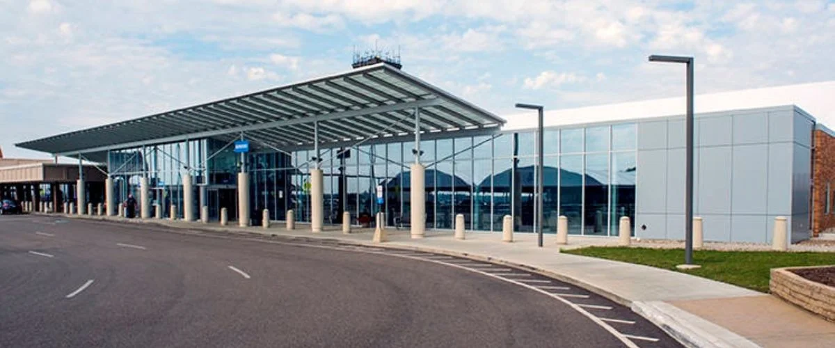United Airlines CAK Terminal