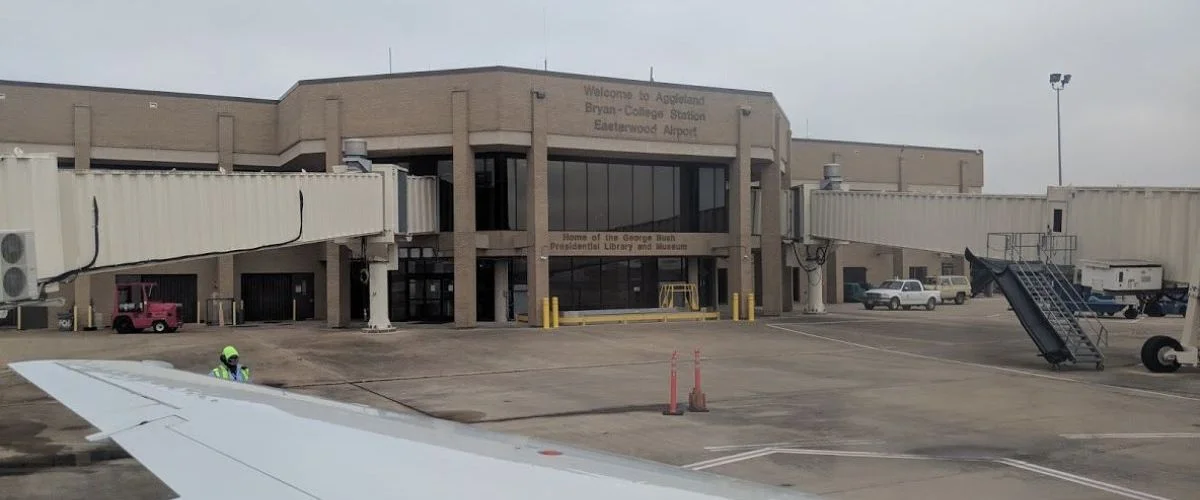 United Airlines CLL Terminal