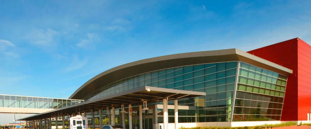 United Airlines DLH Terminal
