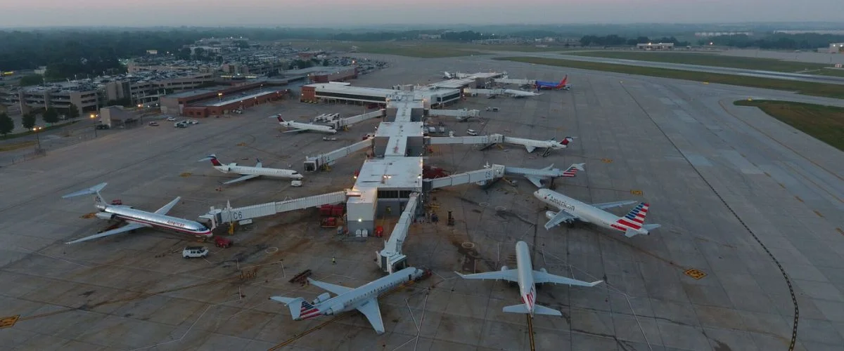 United Airlines DSM Terminal