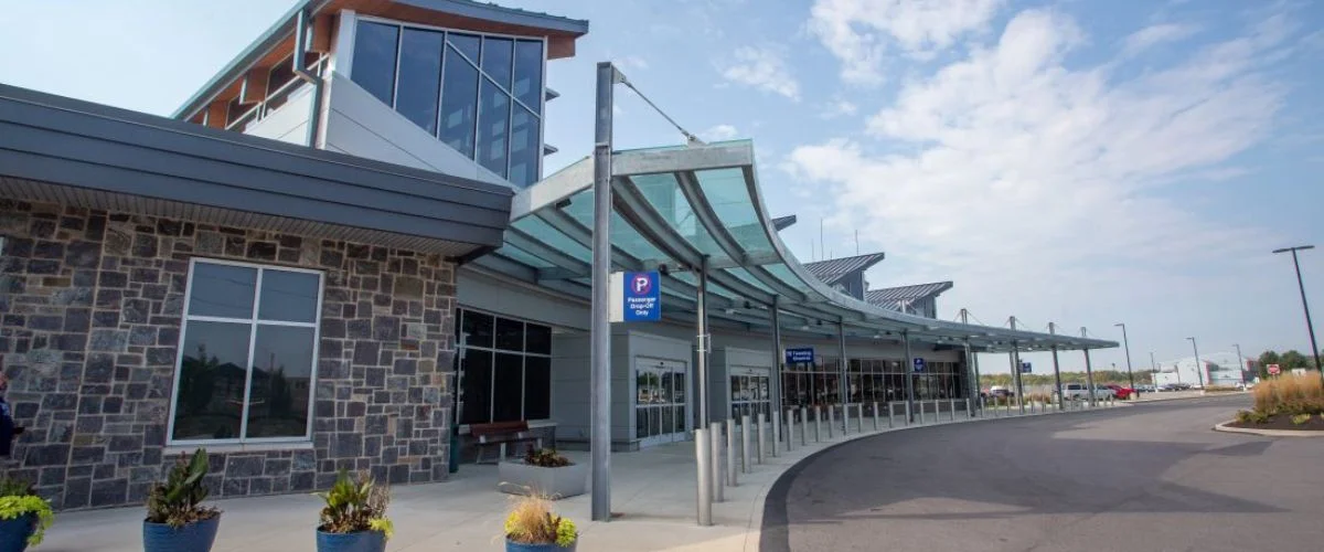 United Airlines IPT Terminal