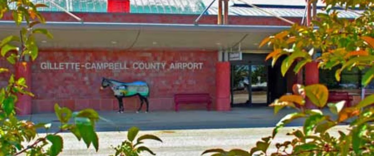 United Airlines JAU Terminal