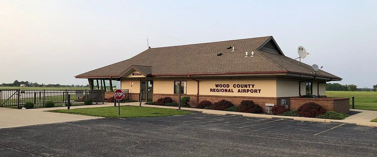 United Airlines PKB Terminal