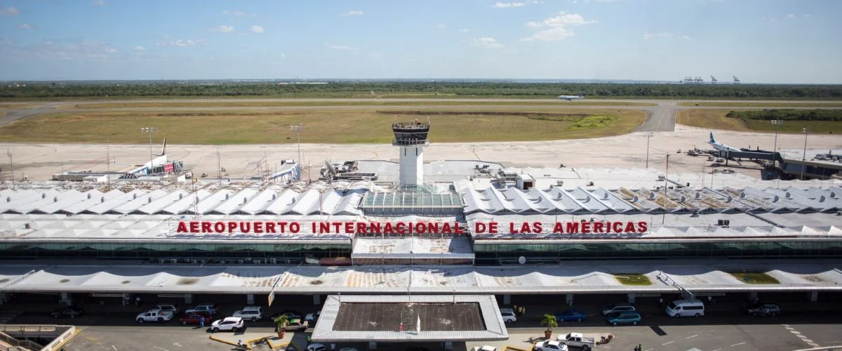 United Airlines SDQ Terminal