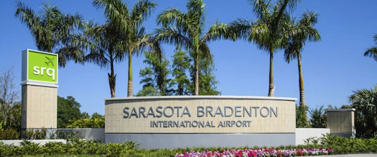 United Airlines SRQ Terminal